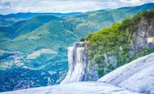¿Conocías este paraíso en Oaxaca? El único destino cerca de CDMX con cascadas petrificadas