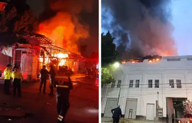 VIDEO | Dos incendios simultáneos arrasan comercios en el Centro Histórico de CDMX