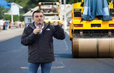 Manuel Guerra Cavazos saca del abandono vialidades con obras de pavimentación en García
