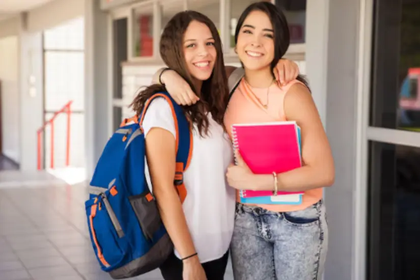 Alumnos desde nivel inicial hasta superior | Foto: Freepik