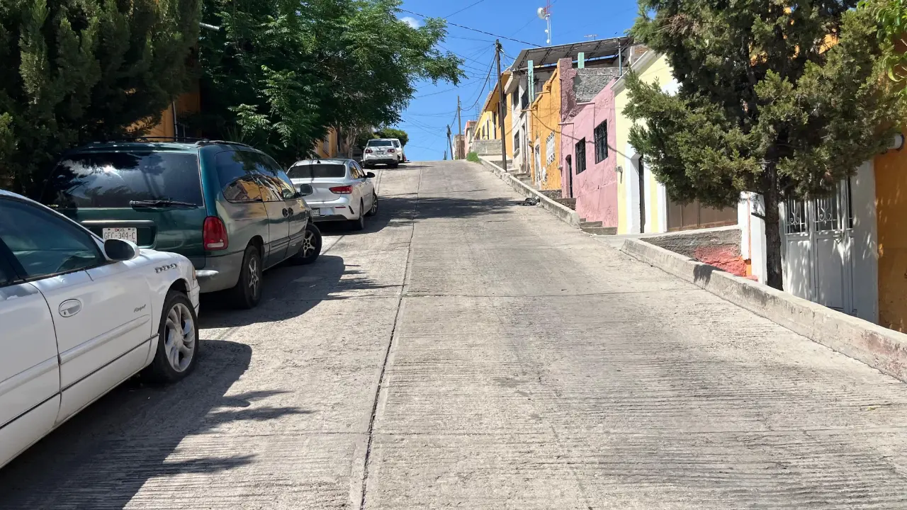 La calle de Durango más inclinada en un barrio antiguo de la ciudad capital. Foto: Jesús Carrillo.