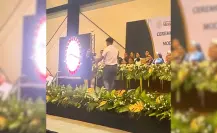 Esta ceremonia de graduación se ganó la admiración de todos por su coreografía