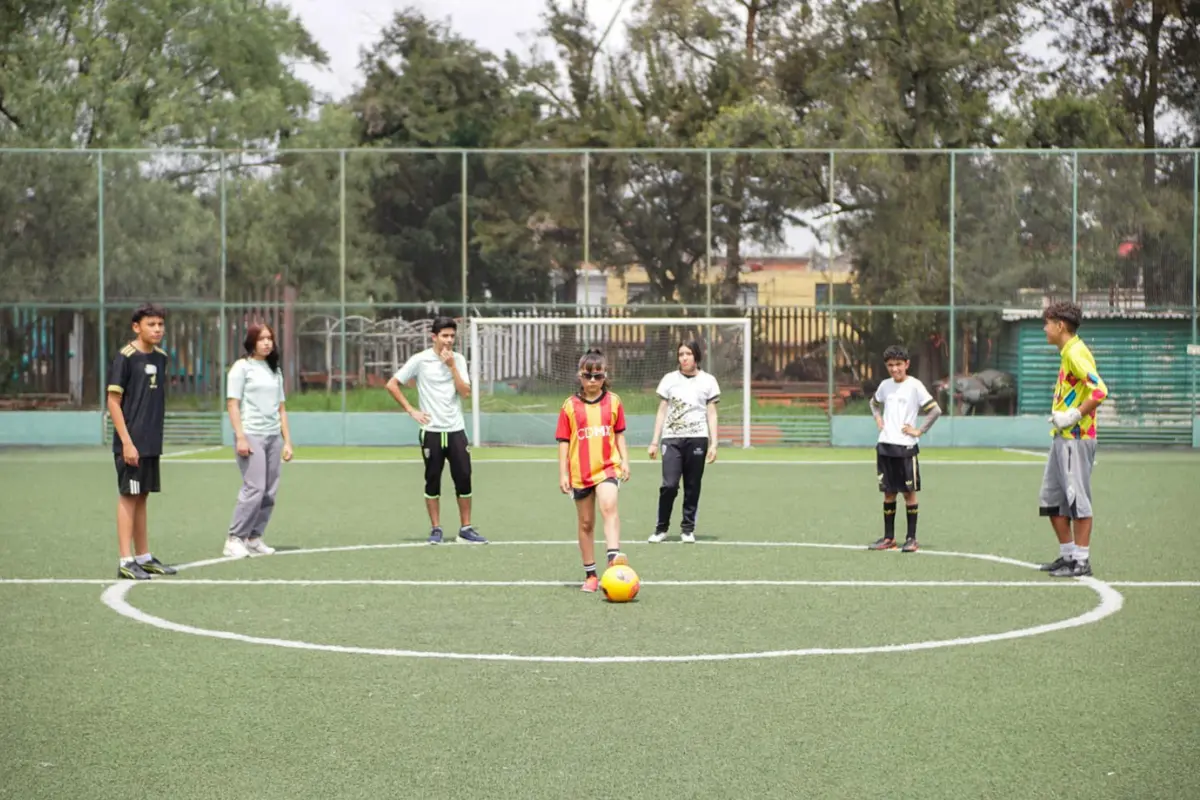 Torneo de Fútbol en CDMX. Foto: @turismocdmx | Canva