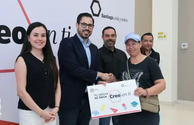 David de la Peña entrega la beca Creo en ti a 109 familias vulnerables en Santiago