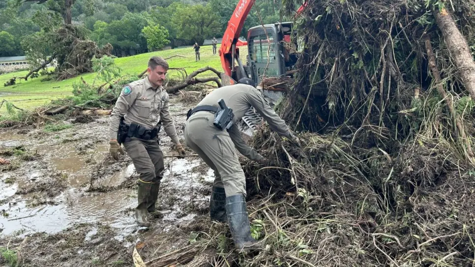 Confirman muerte de 2 mexicanos por inundaciones en Texas Confirman muerte de 2 mexicanos por inundaciones en Texas