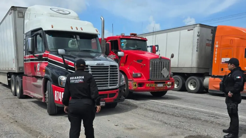 VIDEO | Productores de sorgo abren carretera a pesar de ser ignorados