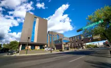 El hotel de lujo y económico que está a menos de 10 minutos del centro de Monterrey