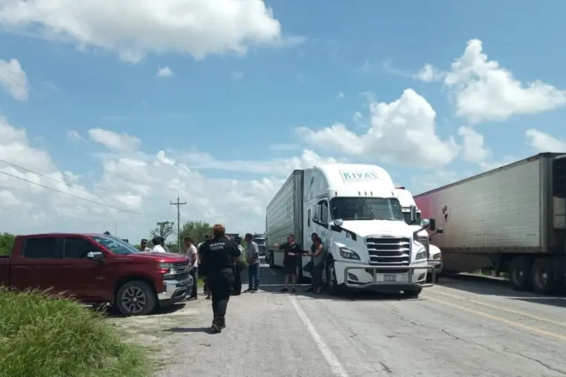 La carretera estuvo bloqueada por más de 30 horas | Foto: SSPT