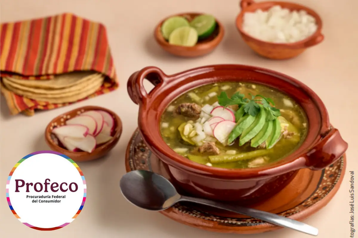 El mole de olla verde es un platillo considerado festivo y familiar, tradicionalmente se sirve en fiestas y comidas familiares. Foto: Profeco