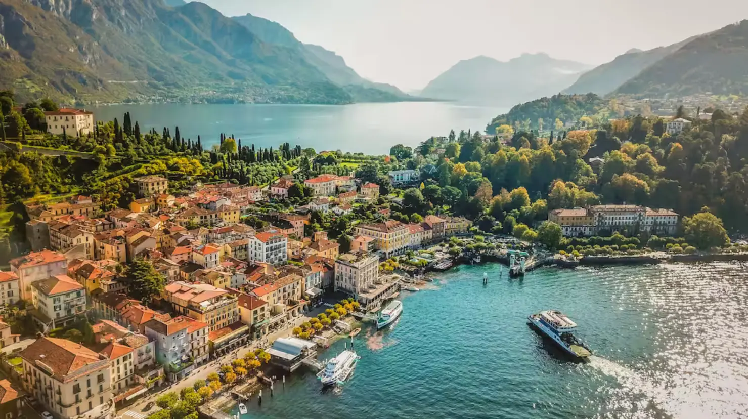 El pueblo mágico de Italia que flota sobre un lago de ensueño. Foto: TUI