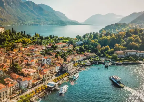 El pueblo mágico de Italia que flota sobre un lago de ensueño