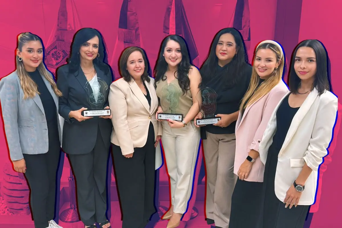 La ceremonia fue encabezada por la Dra. Adriana Garza Elizondo Foto: Facebook FACPYA