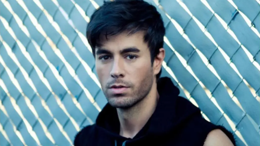 Anna Kournikova y Enrique Iglesias confirman que esperan a su cuarto hijo