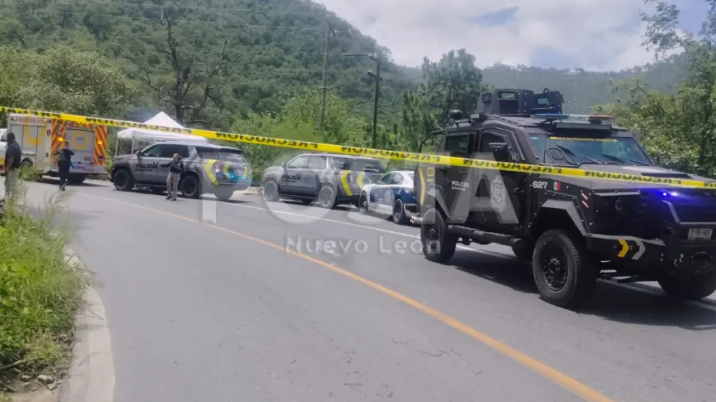 Hallan restos humanos en maleta abandonada en Santiago, Nuevo León