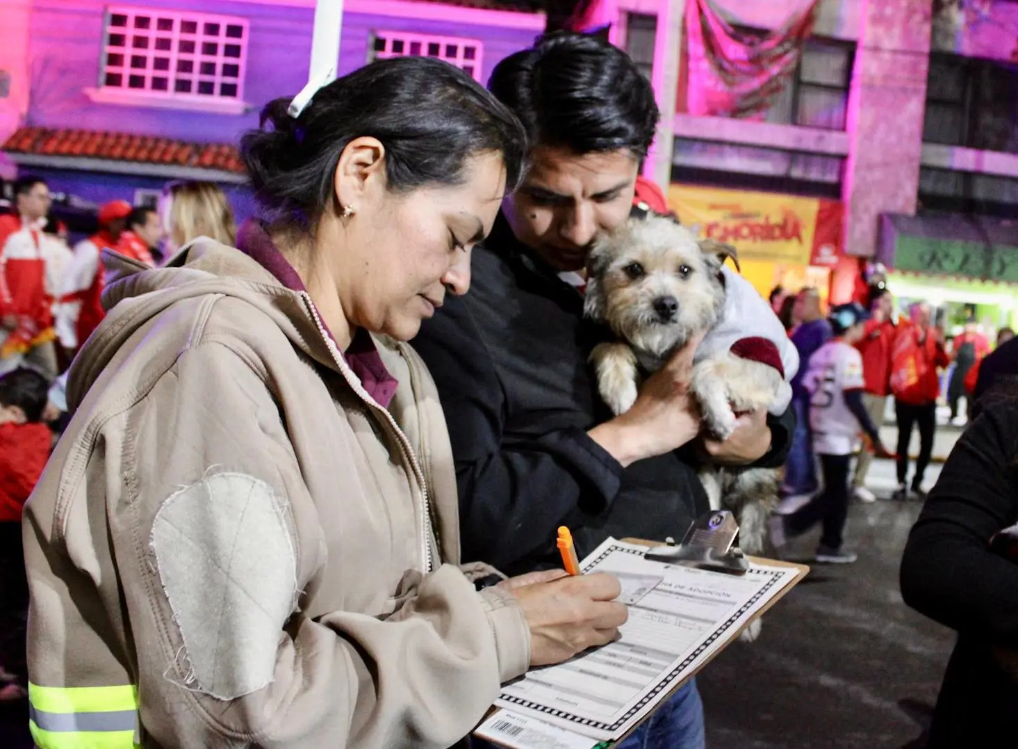El programa en Nezahualcóyotl busca promover la adopción responsable. Imagen: GEM
