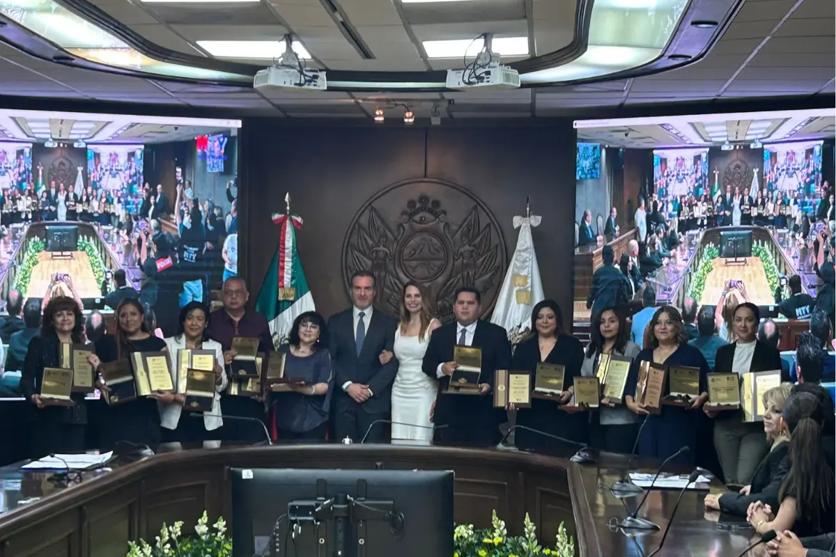 Adrián de la Garza destacó la gran labor de los maestros/Foto: Rosy Sandoval