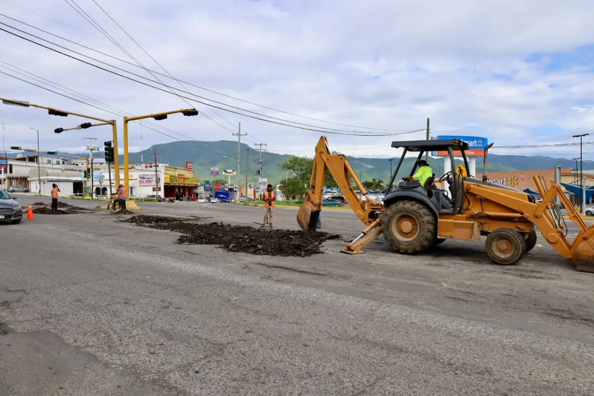 Programa de bacheo en Victoria | Foto: municipio de Victoria