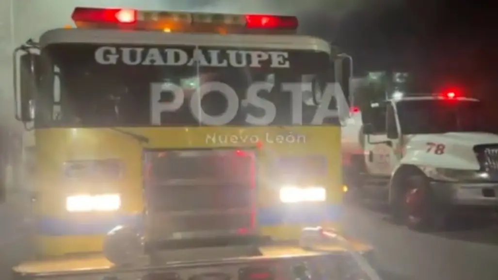 VIDEO | Incendio sorprende a dulcería en Guadalupe y deja daños materiales