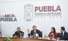 Gobernador de Puebla le truena los dedos a secretaria de Turismo, tiene 10 días en el cargo