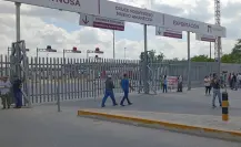 Agricultores de sorgo y transportistas llegan a los golpes en el bloqueo del Puente Internacional Pharr