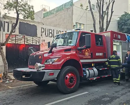 Fuego en la Cuauhtémoc: incendio en estacionamiento deja daños materiales