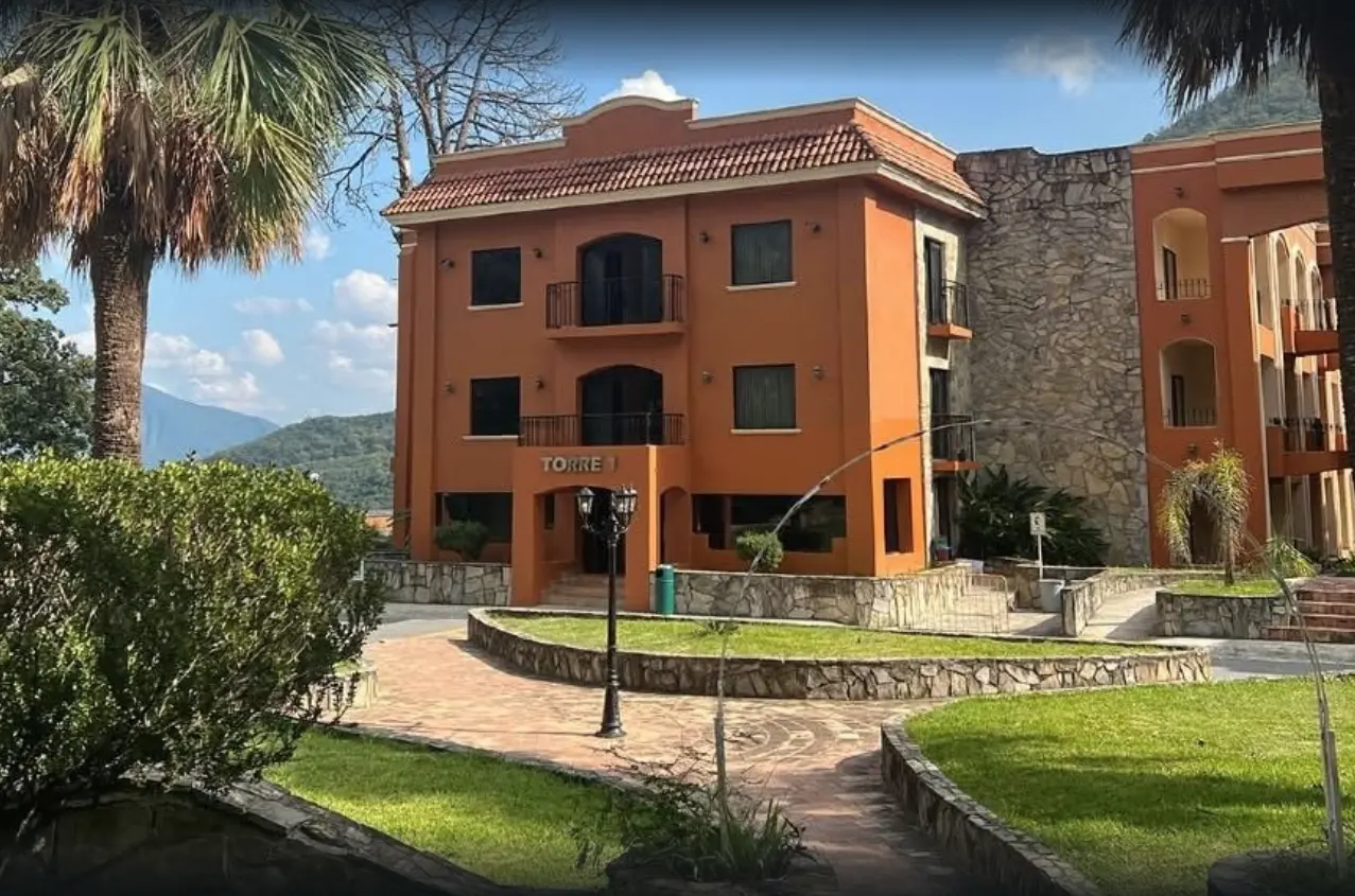 Por otro lado, el restaurante de la Hotel Hacienda Cola del Caballo ofrece vistas al valle y se especializa en platos internacionales. Foto: Cortesía.
