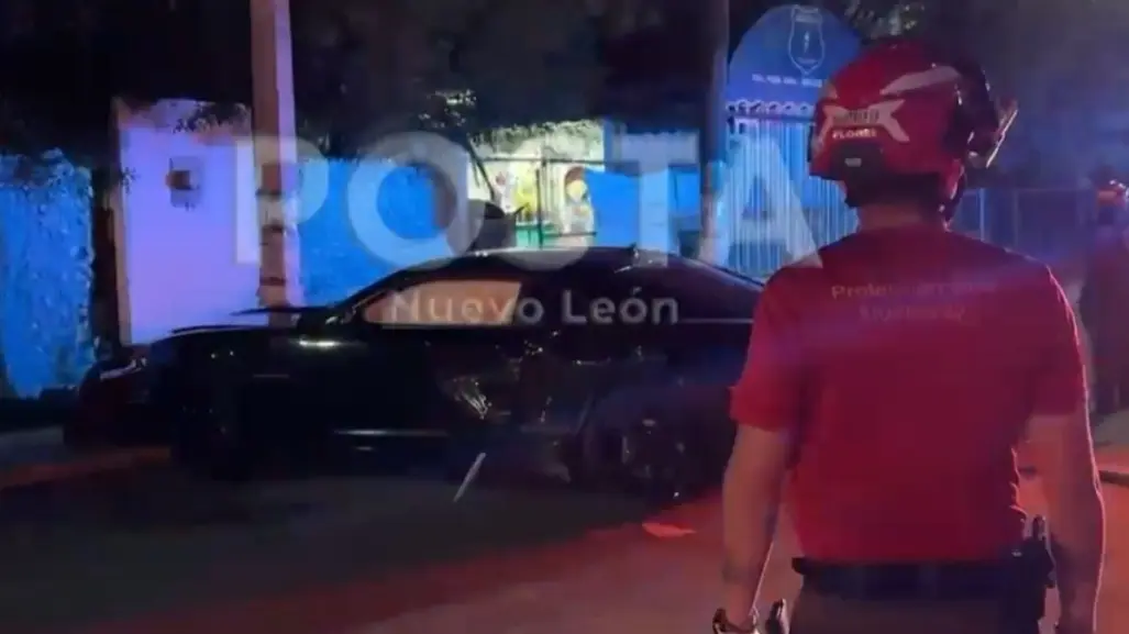 VIDEO | Persecución en Monterrey termina en choque contra autos