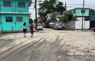 Residentes de la Moscú retornan a sus hogares tras emergencia por el Río Tamesí