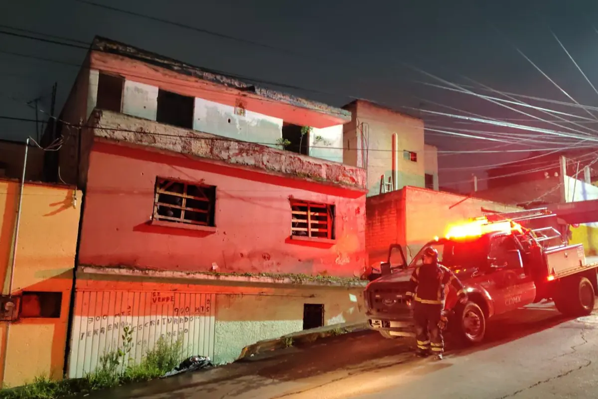Incendio en Azcapotzalco. Foto: Ramón Ramírez