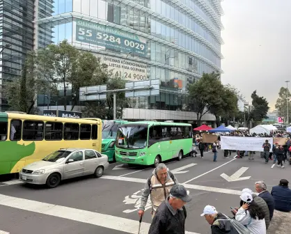 Manifestación bloquea Barranca del Muerto; ANUEE exige tarifas justas y fin a persecución