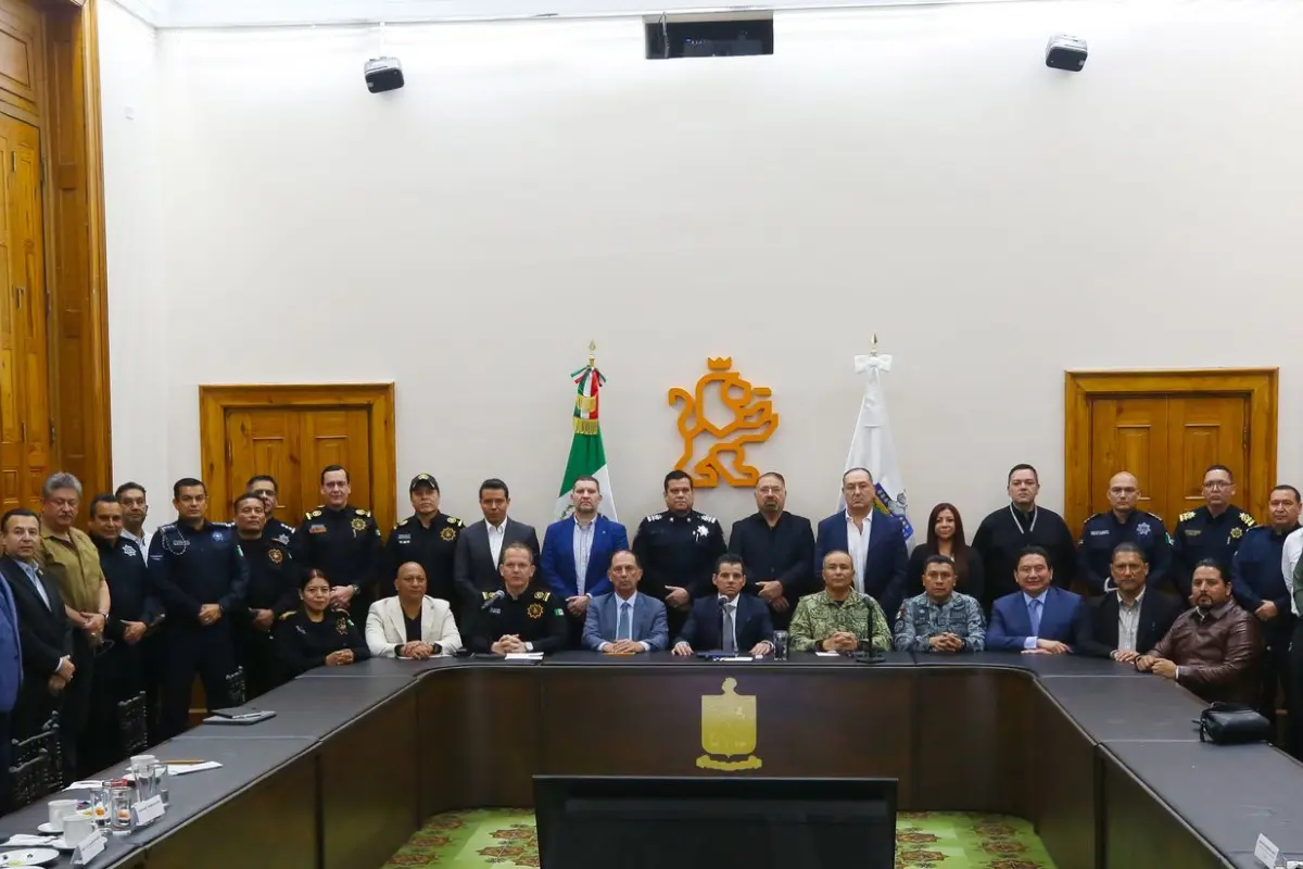 El secretario de seguridad señaló que los centros penitenciarios de Nuevo León no forman parte de esta red de llamadas fraudulentas. Foto: Gobierno de Nuevo León