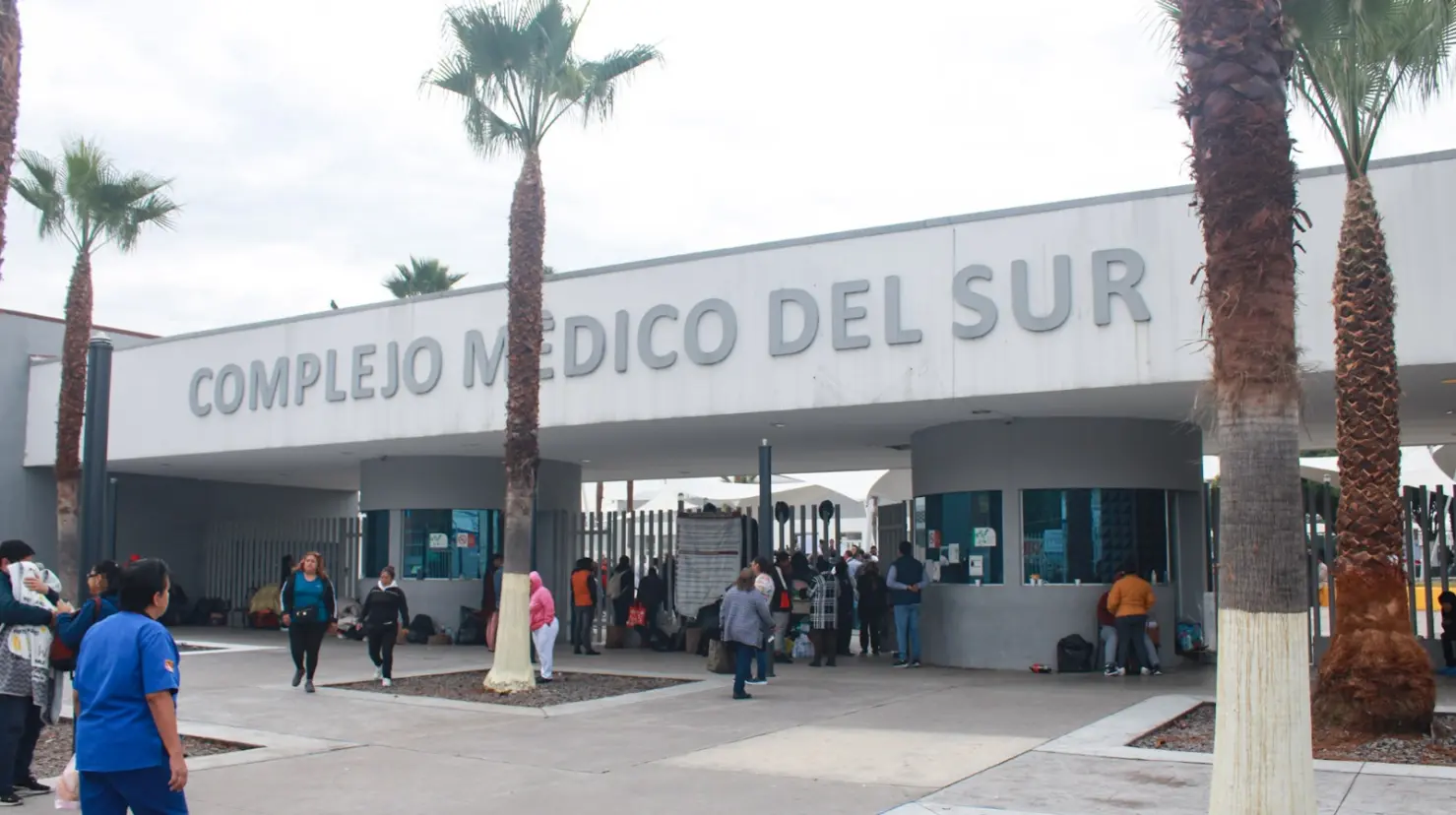 Paran trabajadores de 4 hospitales del IMSS-Bienestar en Puebla. Foto: Jafet Moz