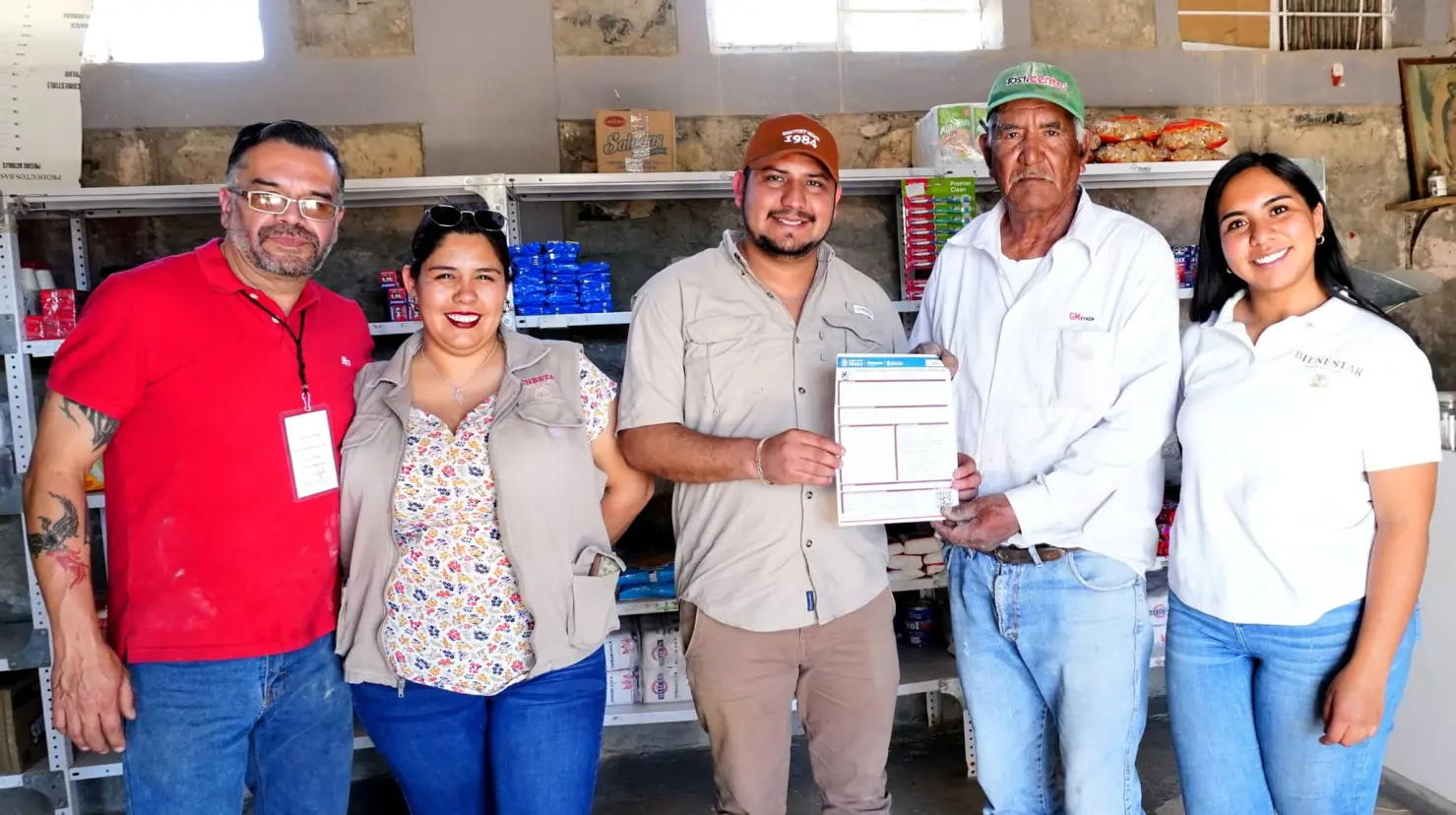 Programa Enchula tu tienda en Coahuila. Foto de Secretaría del Bienestar Coahuila.