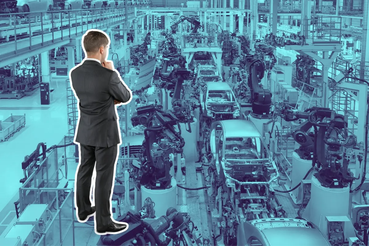 Un hombre empresario y una empresa de partes automotrices. Foto: Canva