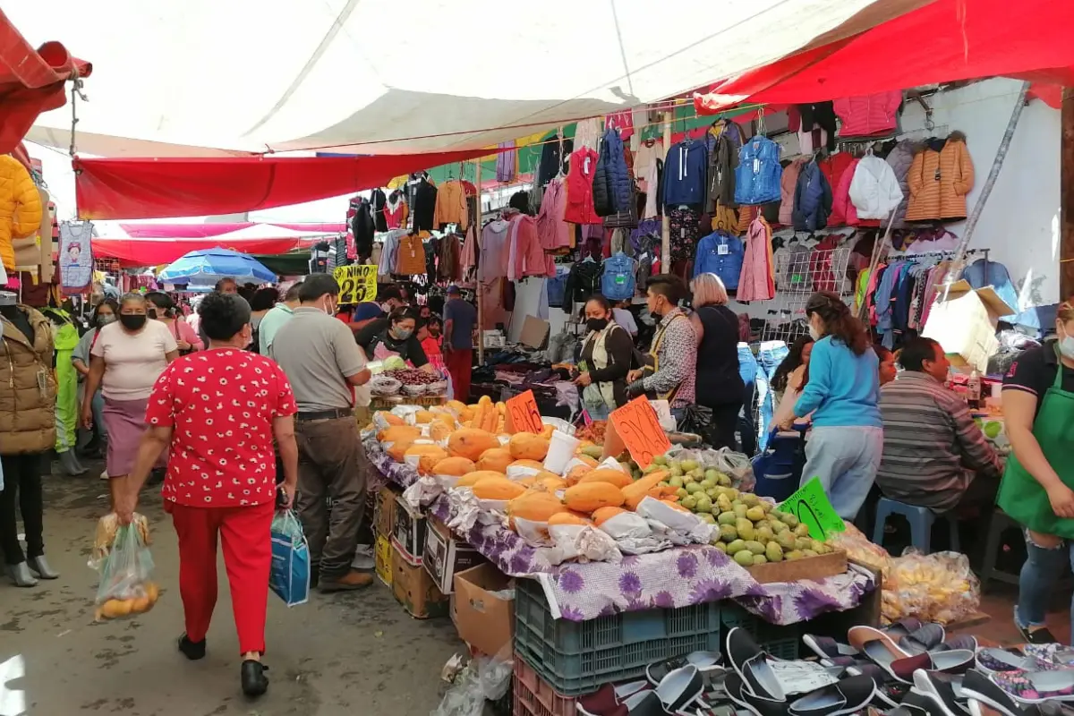 Encuentra variedad y tradición en el Mercadito de la Avenida La Paz en Ciudad Victoria. Compras baratas y ambiente pintoresco te esperan