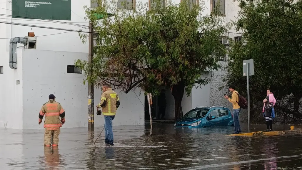 Fuertes lluvias causan caos en Durango este 12 de julio