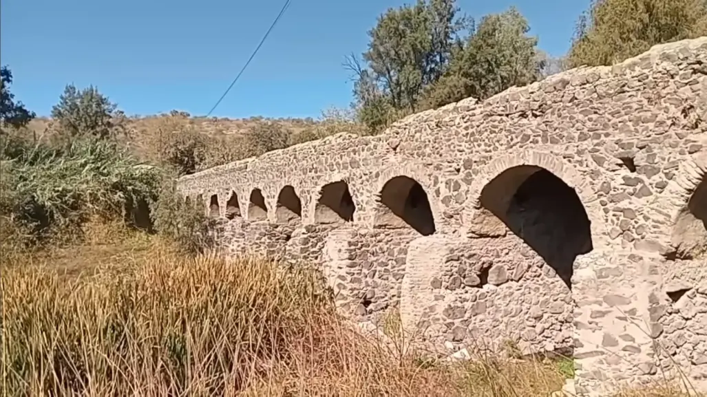 ¿Qué río de Durango es el que pasa por el puente que construyó el diablo? 