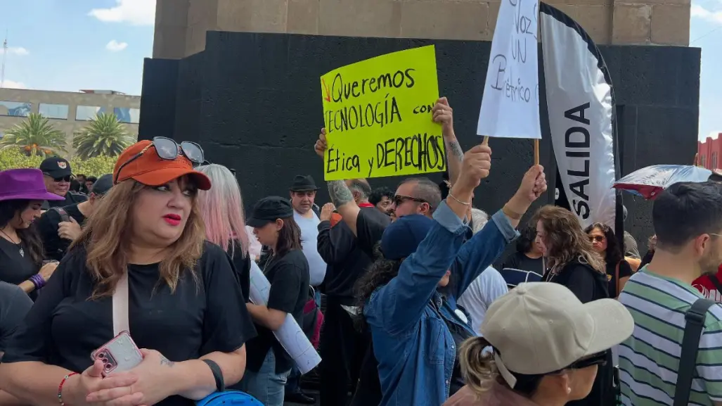 Marchan en CDMX contra el uso no regulado de la Inteligencia Artificial