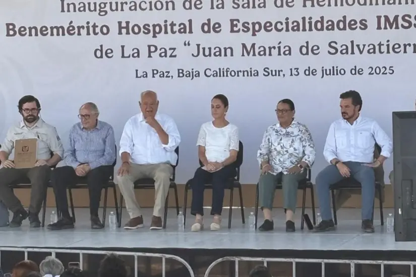 Parte del plan incluye digitalizar los expedientes médicos en todo el país. Foto: Héctor Romero / POSTA BCS
