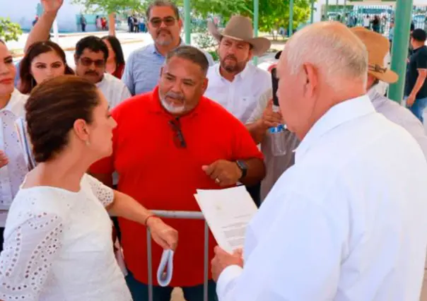 Transportistas protestan durante visita de Sheinbaum en La Paz; exigen respeto a la ley y salida de funcionario estatal