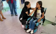 Wendy, la niña de Durango que volvió a caminar gracias a un moderno aparato