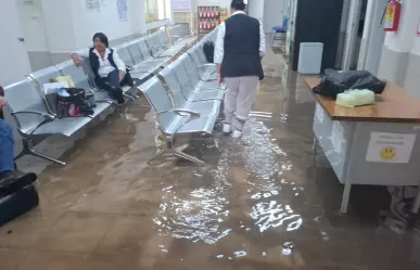 Tormenta en Durango colapsa Centro de Salud que acabó inundado por completo