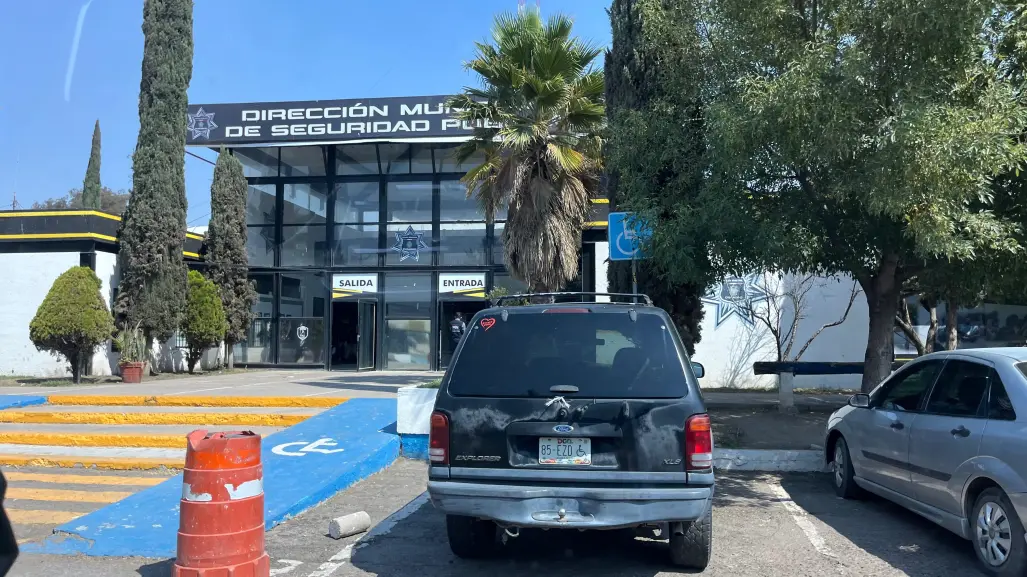 ¿Cuántos vehículos son retirados por semana en los retenes de Durango?