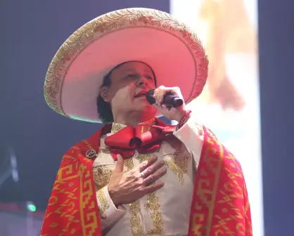 Pedro Fernández deleita con su tour Ave Fénix, en Monterrey