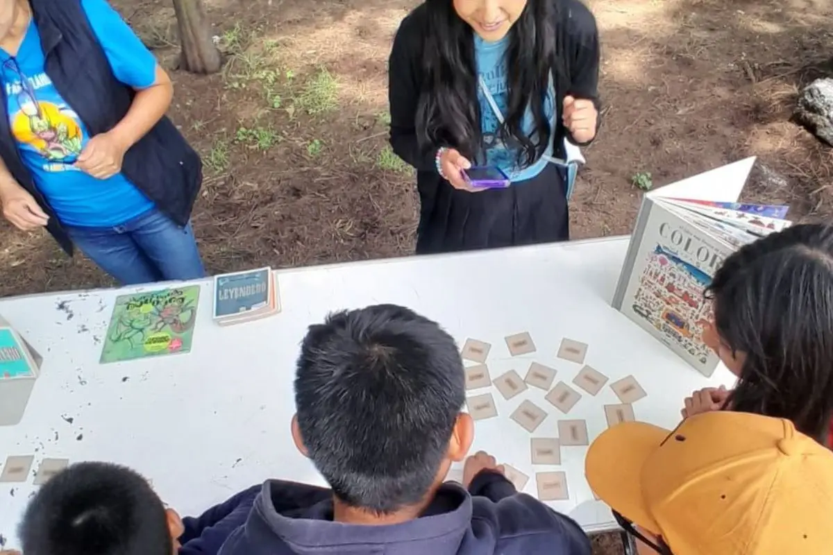 Niños tomando una clase en FARO Tláhuac Foto: Facebook (FARO Tláhuac)