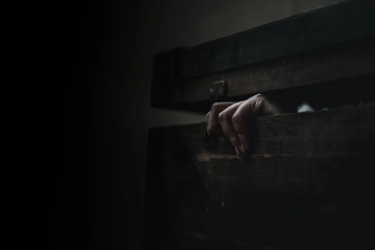 Los relatos más aterradores de “La Mano Peluda” (Foto: Canva)