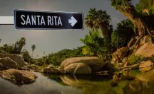 Esta es la carretera que lleva a las aguas termales de Santa Rita