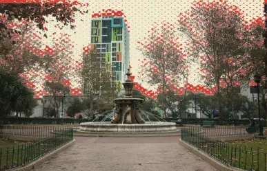 Esta plaza pública alberga la fuente más antigua de Monterrey