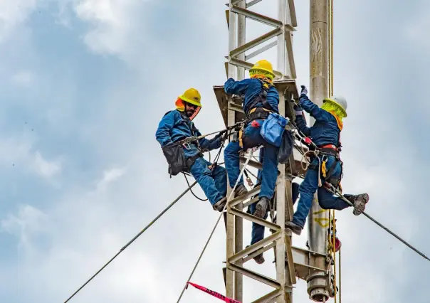 CFE refuerza servicio eléctrico ante canícula y olas de calor