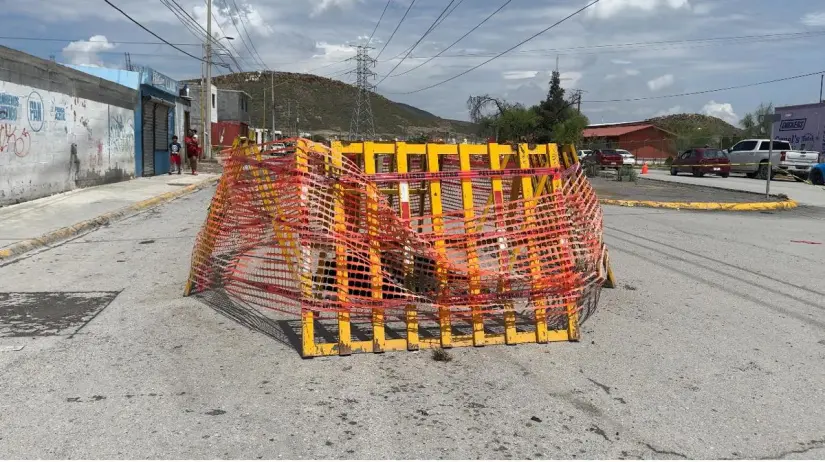 Hundimiento en vialidad de Ramos Arizpe / Foto: Alejandro Reséndiz